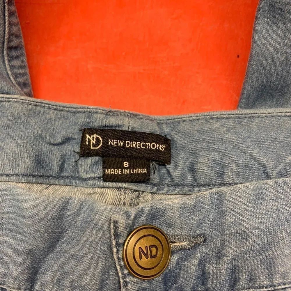 New Directions Soft Denim Capris - Picture 4 of 5
